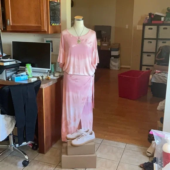 NIKE Womens Court Royals Suede Silt Red Tennis Shoes Size 9, NIB - Picture 2 of 12